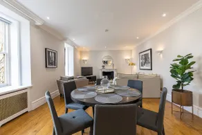 Exquisite Wohnung mit Terrasse in Mayfair - Image 2