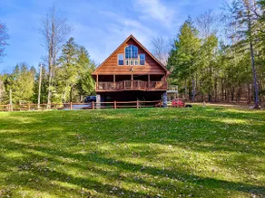 2 Acre Waterfront w/Canoes & Kayaks, Game Room - Image 2
