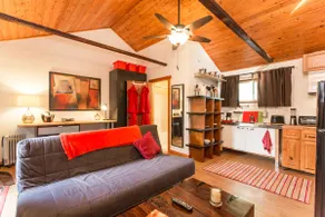 South Pasadena Studio Near Metro - Image 2