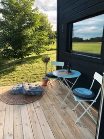 Field View Cabin - Image 3