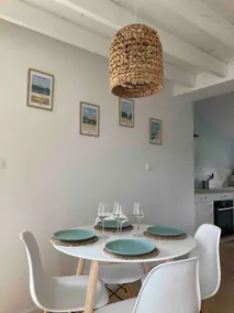 Pretty renovated fisherman's house by the sea - Image 4