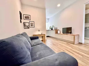 Stylish Flat off the Sea Front - Image 2