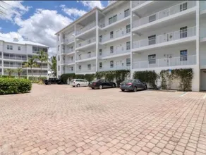 Olde Marco Island & Suite 140 Palm - Image 4