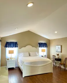 Grand By Design Farm Guest Suite - Image 4