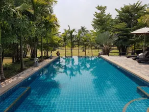 2 Bedroom Villa, Infinity Pool and maid service. - Image 5