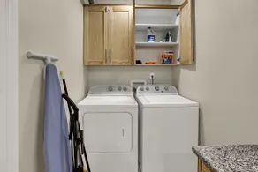 Unique | DT Provo | King Suite | 300+ Wifi - Image 5