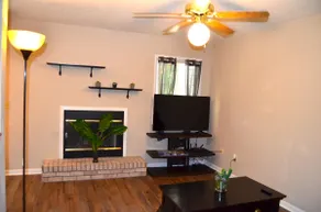 Peach's Place - Image 4
