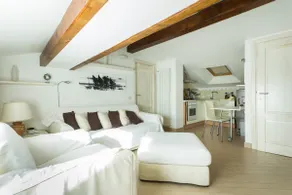 Great view from a modern loft - Image 4