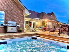Private 5-acre Waterfront Peninsula w/ Beach - Image 4