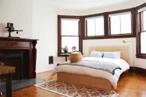 Guesthouse in the heart of uptown Kingston, Unit B - Image 3