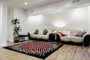 Charming 2BD flt in Trendy Bushwick - Image 3