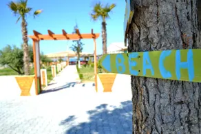 E&E Home - Stylish 2 BR Apt at Lura 2 Beach Resort - Image 2