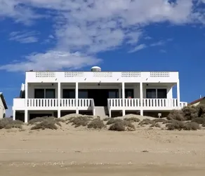 La Casa Ballena Azul - Beachfront - Image 5