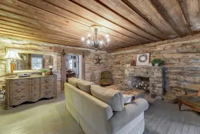 Cozy 1800’s Hill Country Casita - Image 3