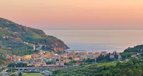 Casa Sofia in typical Ligurian village with sea view - Image 4