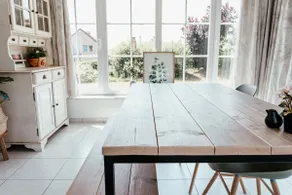 Spacious, bright house with beautiful veranda and garden - Image 2
