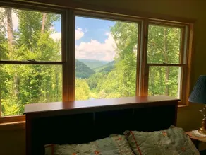Roan Mountain View Retreat near Appalachian Trail - Image 5