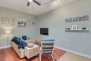 Stylish 2 BR apartment - perfect for relaxing - Image 5