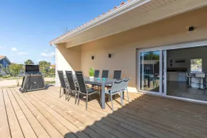 10 guests modern villa with heated swimming pool - Image 4