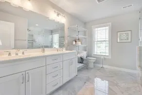 Clean family-friendly 5BR in the HEART of Virginia's Wine Country - Image 3