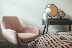 Cosy Retreats 2. Newly renovated. Super King Bed. - Image 3