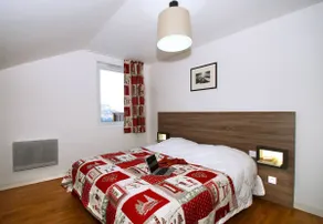 Apartment at the Foot of the Slopes | Pool - Image 5