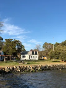 Clay Bank River Front Cottage - Image 4
