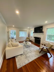 NEWLY RENOVATED ”THE DAVIS HOUSE” - Image 3