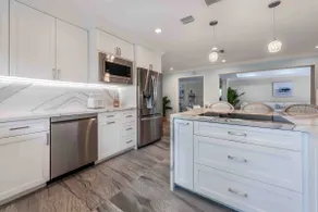 Getaway 3BR/3BA Pool Home E. Delray - Image 5