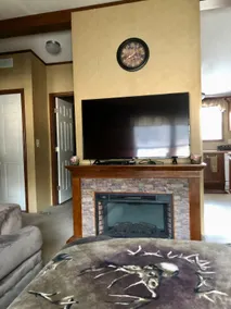 3 bedroom, 2 bathroom country home *new listing* - Image 4