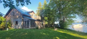 Canadian Classic Waterfront Cottage - Image 5