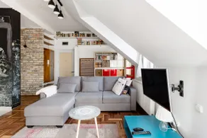 Relax Into Loft Living City Escape with Grand Terr - Image 2