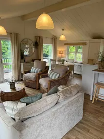 Waterside Lodge, Weybourne, Holt - Image 3