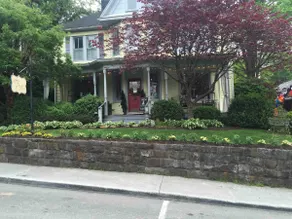 2 BDR downtown sleeps 6-second floor apartment - Image 2