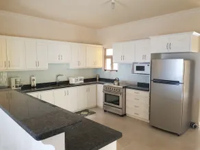 Lily Drive: Breezy with beautiful sea views. - Image 4