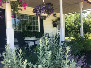 Historic Carriage House with Modern Amenities - Image 2