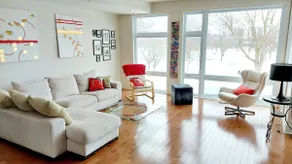 Modern luxury waterfront home in Sandy Hill - Image 3