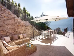 Hochmoderne Suite mit 180 ° Panoramablick auf den See, Pool, Sauna und Whirlpool - Image 5