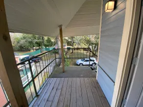 Newly Renovated Victorian 2000 sq ft Townhouse - Image 4