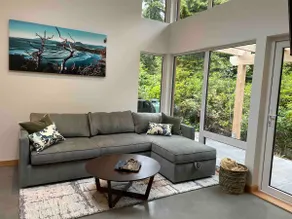 Tofino Rainforest view modern private cabin - Image 5