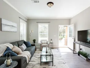 Upscale Duplex Getaway for 4 near Madison - Image 2