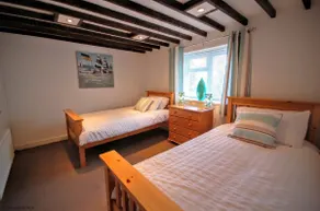 Anker Cottage - Nyd masser af plads i dette fantastiske åbne planlagte, omvendte niveauhus. - Image 4