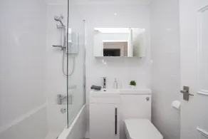 The Warwick Apartment - Image 3