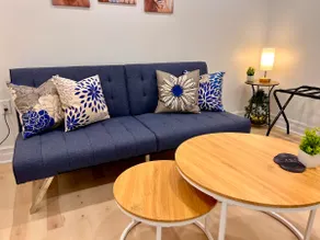 The Boho Oasis: Luxurious Studio Apartment, Quiet Court, Close to All Amenities! - Image 3