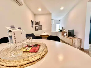 Stylish Flat off the Sea Front - Image 4