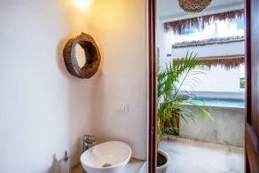 PH w/Private Rooftop Pool · Great location - Image 5