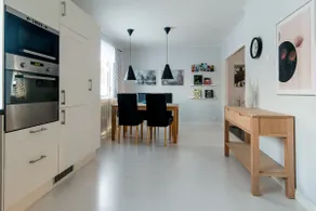 Cozy 2 bedroom apartment with bedding and bath towels - Image 4
