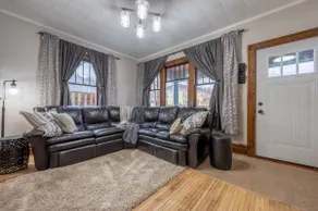 Historic Home in Red Wing Character & Convenience - Image 3