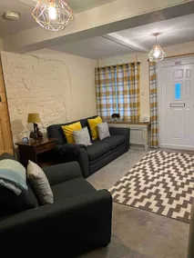 Cheerful 2 bedroom home in Central Newtown, Powys - Image 3