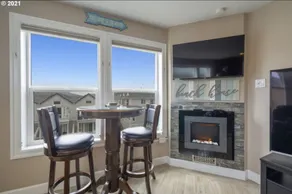 Beautiful Corner Condo-Views-Steps2Beach-2Bedrooms - Image 5